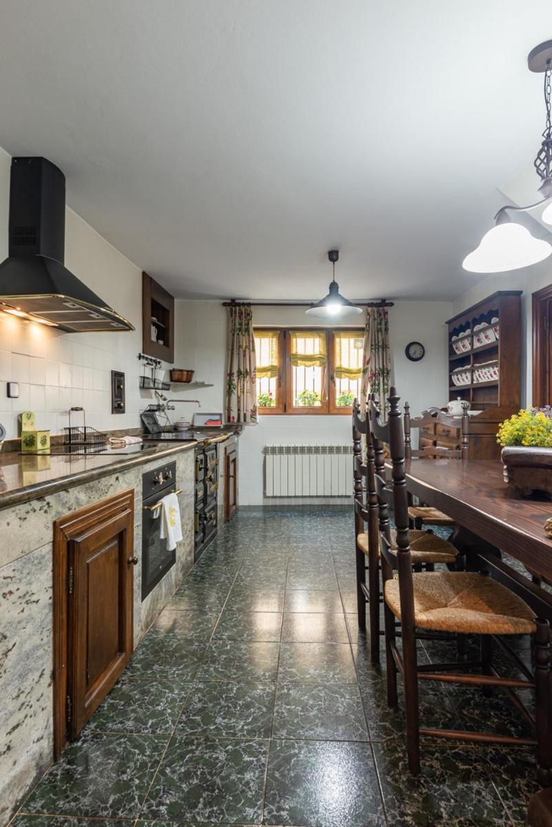 Country house La Carteria Mestas De Con